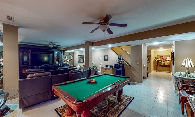 Cliftondale Casa | Luxe Retreat near Airport - Home Theater, Gym