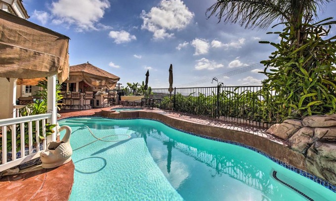 Ocean View Hills Casa | Luxe San Diego Getaway with Pool and Ocean Views