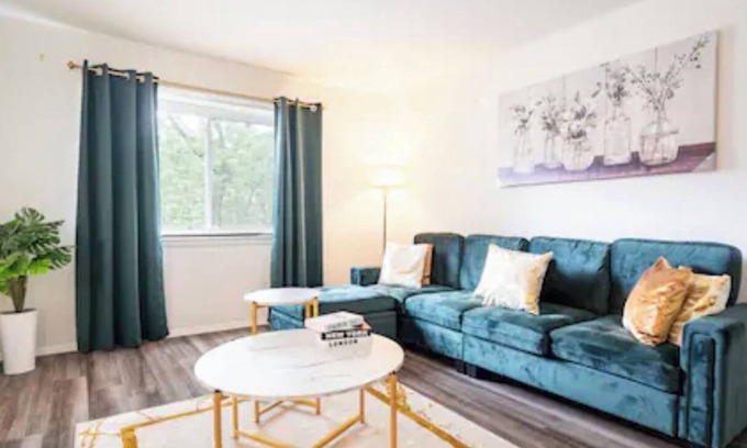 Rossville Apartamento | Luxe Spacious Apartment