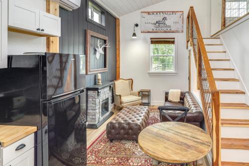 Lebanon Apartamento | Luxe Stable Suite Farm Stay in Lebanon!