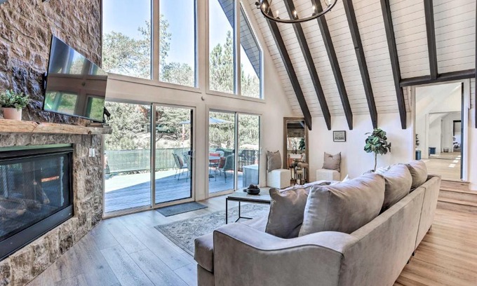 Lake Arrowhead Casa | Luxe Timberland Villa with Lake Arrowhead Access!