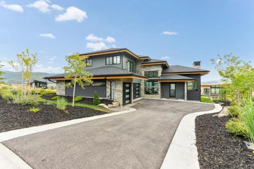 Park City Casa | Luxe Utah Home 3 Mi to Deer Valley Resort