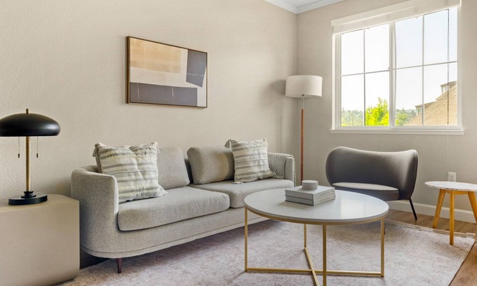 Walnut Creek Apartamento | Luxe Walnut Creek 1BR w/ Gym, Pool & Spa, near FB & Google, by Blueground