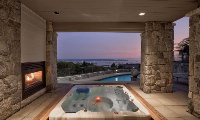 West Vancouver Casa | Luxe West Vancouver Mansion