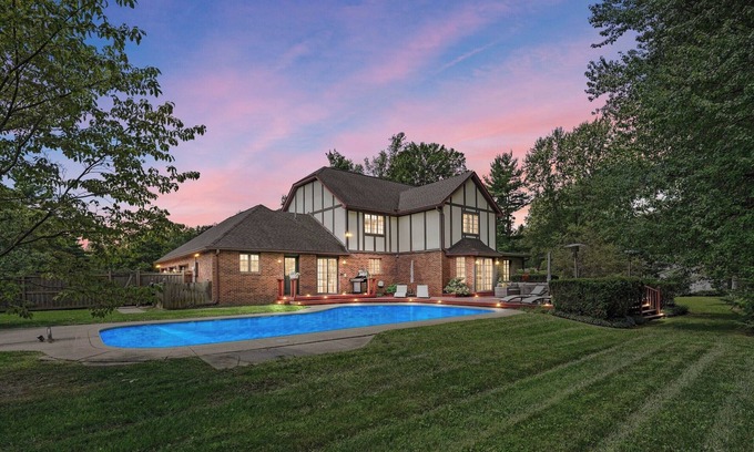 Terre Haute Villa | LuxeVilla Pool GameZone Sleeps14 Kid & Pet Friendly