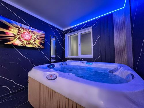 Sibiu Apartamento | Luxor - Jacuzzi&Cozy Apartments