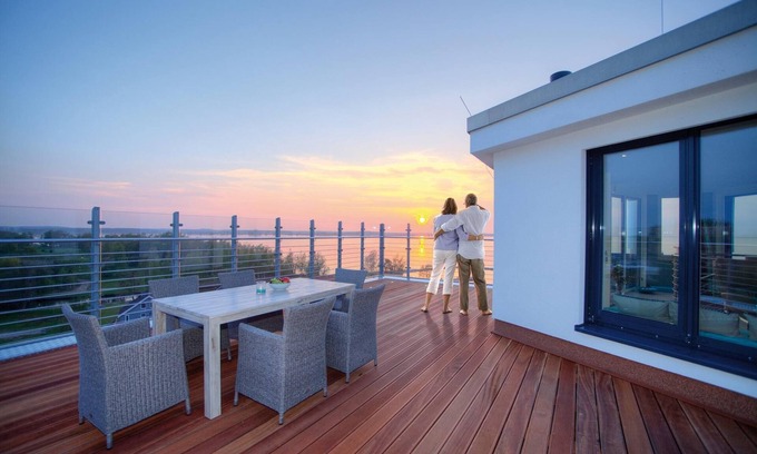 Muritz Apartamento | Luxuriöses Penthouse auf 2 Ebenen mit Riesiger Dachterrasse mit Müritzblick