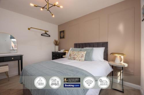 Leeds Casa | Luxuriou 5 Bedroom House By Homebird Property Management Short Lets & Serviced Accommodation Leeds With Private Parking & Free WiFi