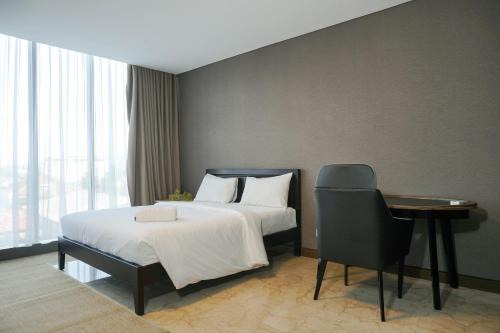 Pancoran Apartamento | Luxurious 1BR at L'Avenue Apartment near Sampoerna Universitas By Travelio