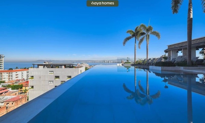 Emiliano Zapata Apartamento | Luxurious 1BR Condo in Zona Romantica - Pool