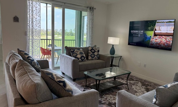 Venice Condominio | Luxurious 2/bed, 2/bath condo in beautiful golf community