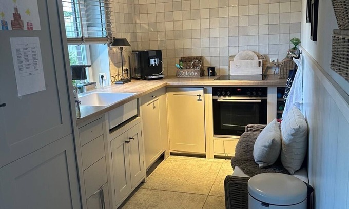 Kleinmorsum Apartamento | Luxurious 200sqm on 2 levels with 3 bedrooms, 3 bathrooms, garden and sauna