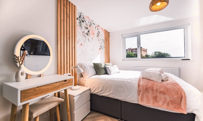 Manchester Casa | Luxurious 3-Bedroom Oasis Manchester