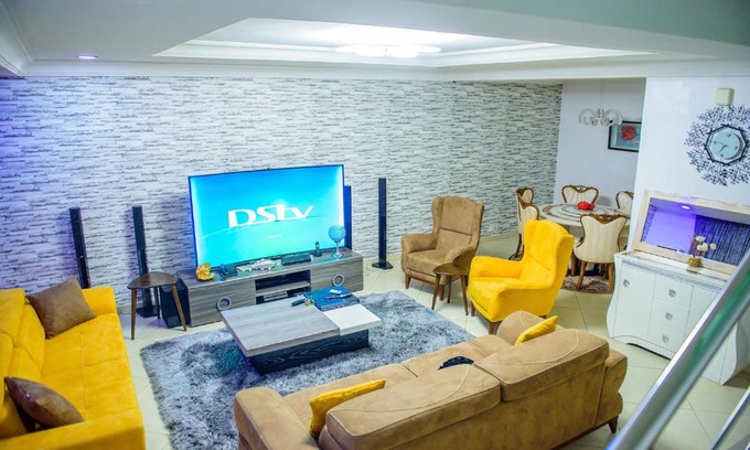 Abuja Apartamento | Luxurious 4 Bedroom Duplex - 24Hrs Electricity & Security, WIFI