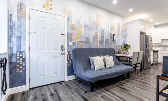 Constable Hook Apartamento | Luxurious 4BR Retreat | Sleeps 12+ | Near NYC
