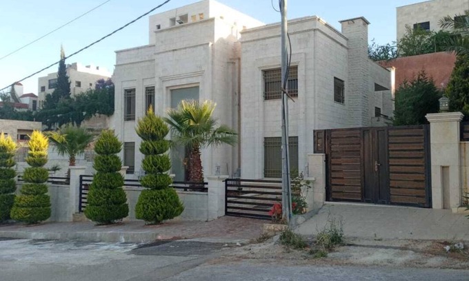 Amman Casa | Luxurious 500 sqm modern Villa for family/ group use