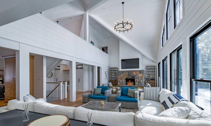 Port Carling Villa | ¡Lujoso apartamento de 6 habitaciones y 6 baños en el lago Muskoka! ¡Cobertizo!