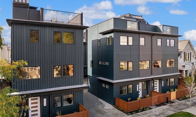 Alki Casa | Luxurious Alki Beach Townhome: Steps to the Shore. Pet-Friendly!
