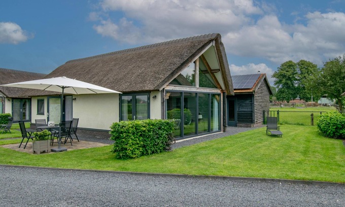 Alphen Casa | Luxurious and attractive detached house