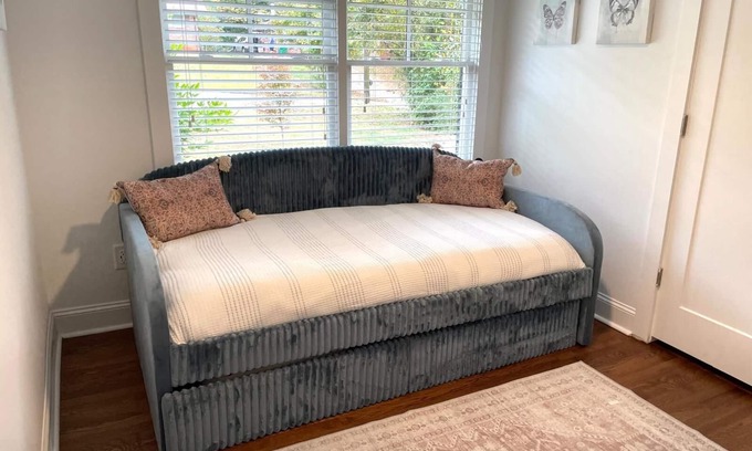 Belvedere Park Casa | Luxurious and Charming 3-bedroom house in Decatur