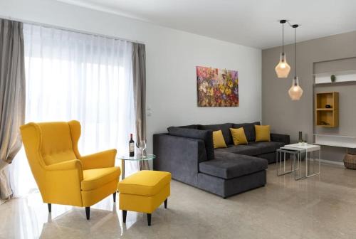 Petaloudes Apartamento | Luxurious and modern house near town and beach