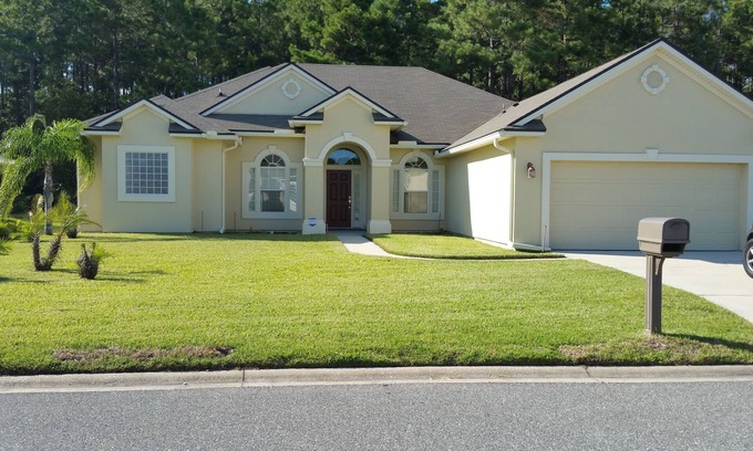 Jacksonville Casa | Casa unifamiliar lujosa y espaciosa (lado oeste)