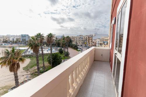 Birzebbuga Apartamento | Luxurious Beach Apartment
