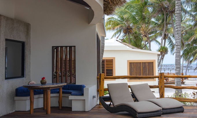 San Pedro Villa | Villa de lujo frente a la playa recientemente renovada