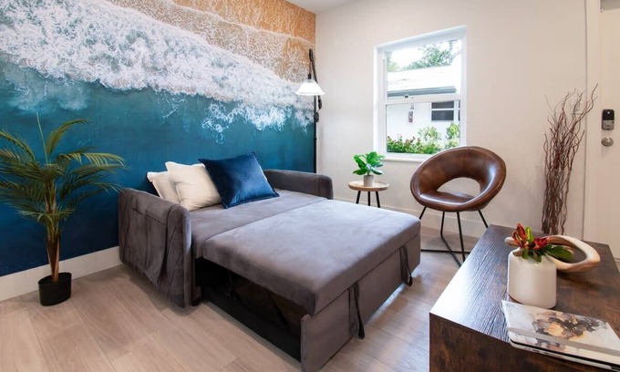 Poinciana Park Hotel | Luxurious Boutique Hotel in Fort Lauderdale