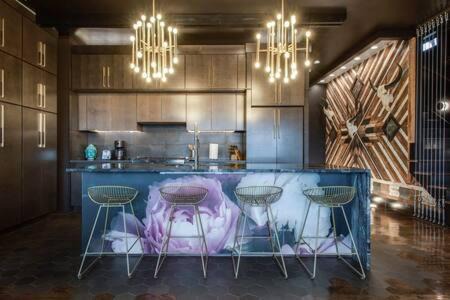 Talbot's Corner Casa | Luxurious Celebrity Home in Nashville