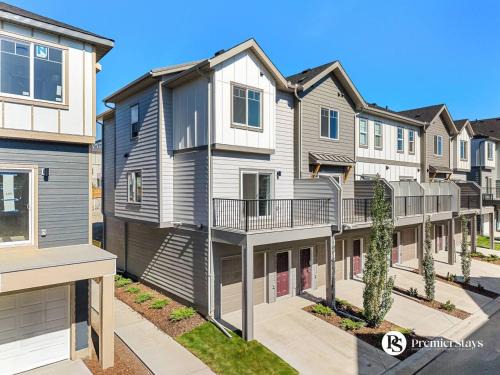 Springbank Hill Casa | Luxurious Designer Finished Home