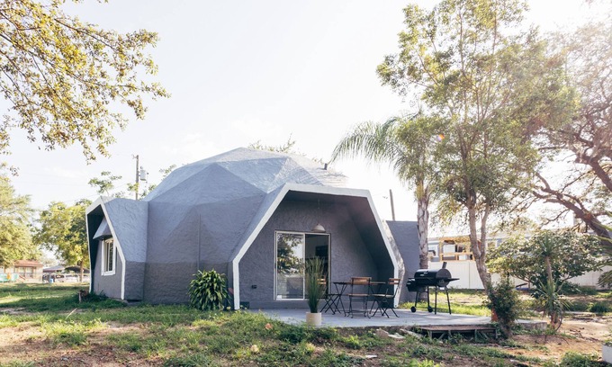Haines City Casa | Luxurious Dome Retreat: Unwind in Haines City's Serenity