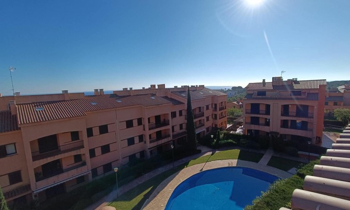 L Almadrava Apartamento | Dúplex espectacular con piscina a 150m de la Cala Ribellet, 3 hab, 2 baños, A/C, ideal para familias.