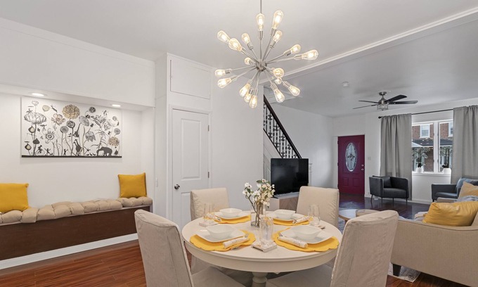 Delair Casa | Luxurious Entire House in the NE Philadelphia Area