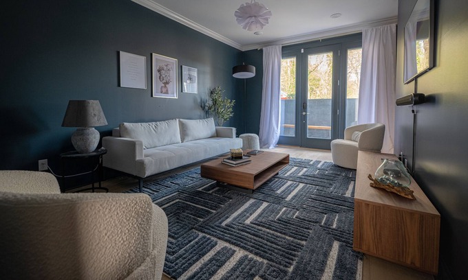 Northside Casa | Luxurious Escape in North Chatt / Breathe Easy