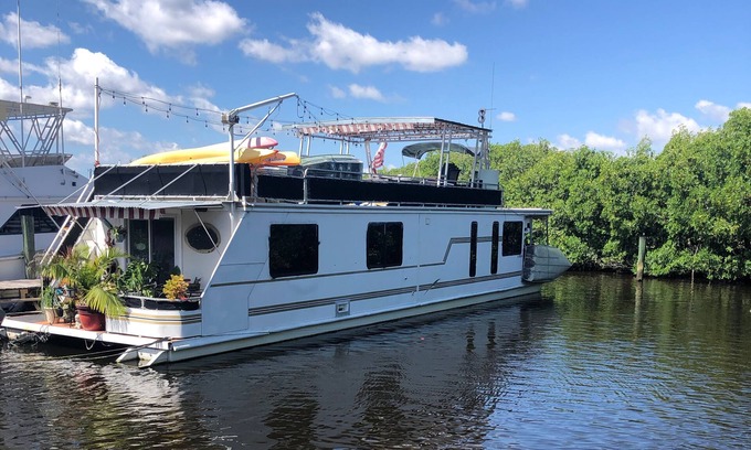 Fort Myers Alquiler De Eote | Luxurious floating condo !!! very private with great river views
