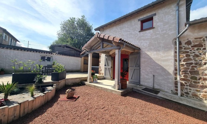 Notre-Dame-de-Boisset Cabaña | Casa rural con SPA, terraza y jardín cerrado en Notre-Dame-de-Boisset
