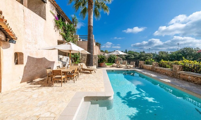 Tourrettes-sur-Loup Villa | Lujosa y hermosa villa con gran jardín, piscina y bellas vistas del mar ref: MAR38