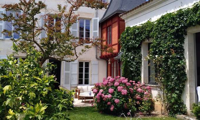 Saint-Martin-de-Re Villa | Lujosa casa ubicada a 30m del puerto deportivo.