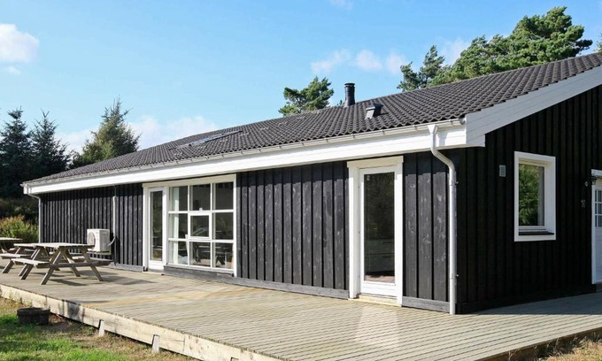 Øster Melholt Casa | Luxurious Holiday Home in Hals with Sauna