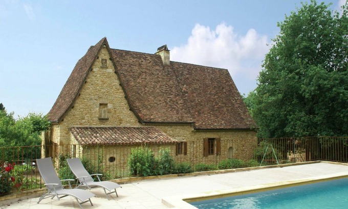 Cenac-et-Saint-Julien Casa | Casa Vacacional en Domme con Piscina