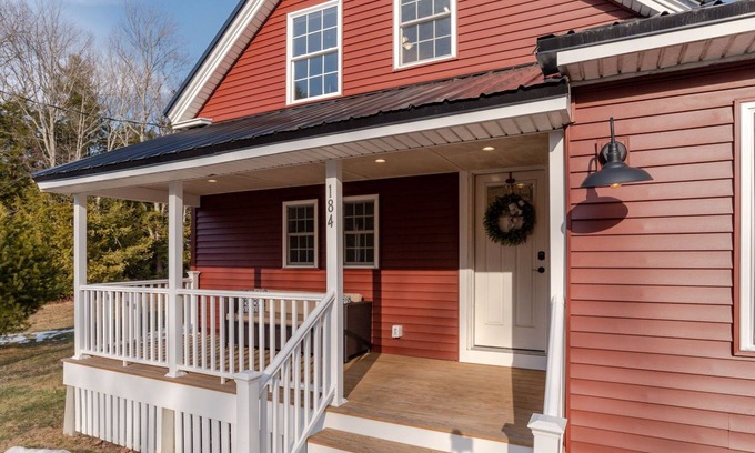 Scarborough Casa | Luxurious Home Filled With Charm.