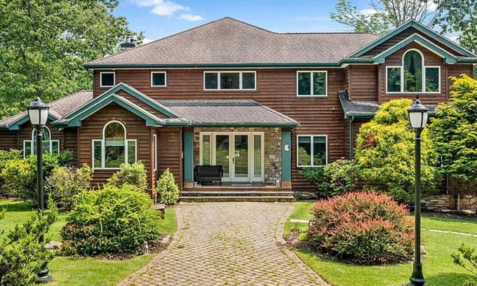 Cresco Casa | Luxurious Home in The Poconos