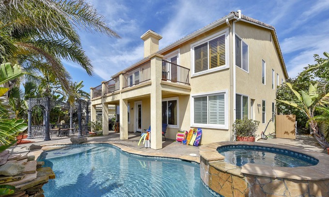 Ocean View Hills Casa | Casa de lujo con jacuzzi privado y piscina - a poca distancia en coche de la playa