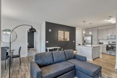 Hayes Apartamento | Luxurious King 3BR Suite Mins to Downtown Durham!