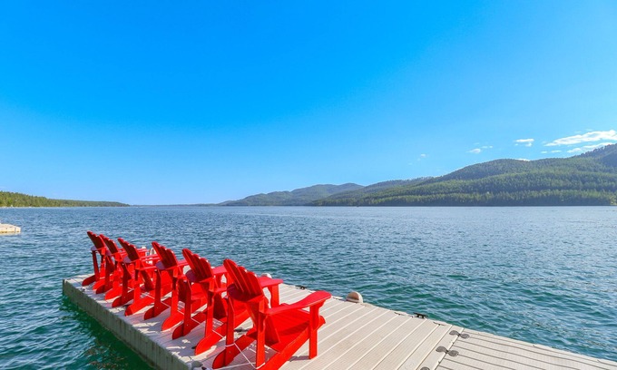 Whitefish Casa | Luxurious Lakefront Escape on Whitefish Lake