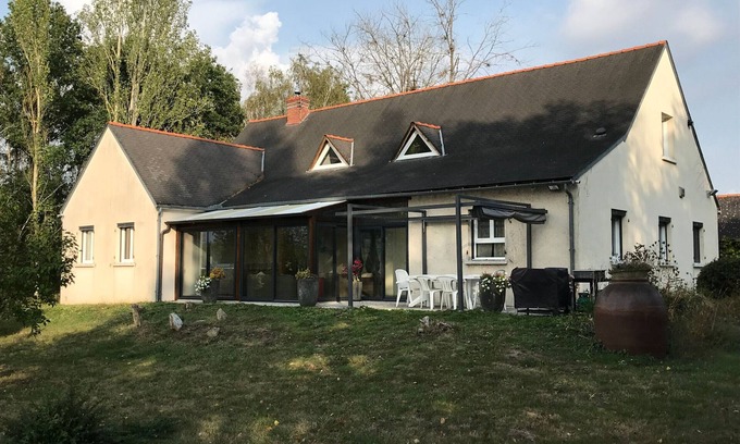 Lucay-le-Male Cabaña | Gran casa con vista al lago, jacuzzi y cerca del ZooParc de Beauval