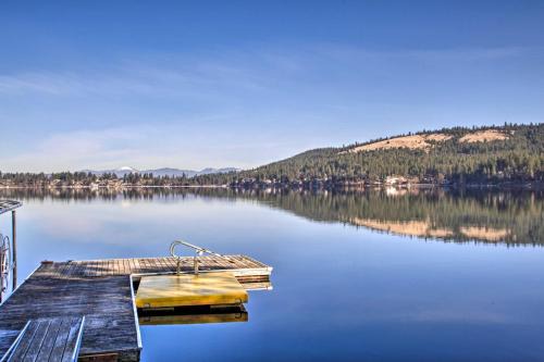 Liberty Lake Casa | Luxurious Liberty Lake Hideaway with Hot Tub!