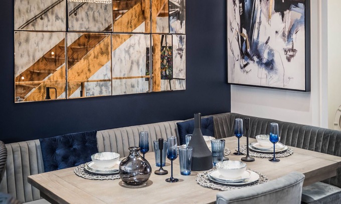 Pittsburgh Casa | Luxurious Loft-Style Townhome with Breathtaking Northside Views