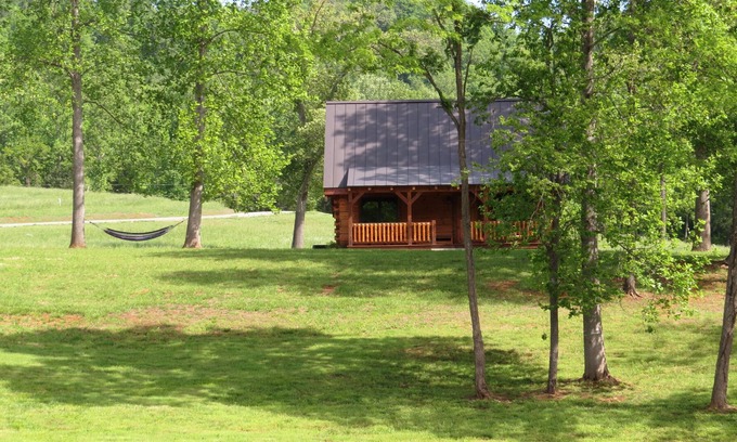 Faber Cabina | Cabaña de madera de lujo en 200 acres con vistas al lago privado.